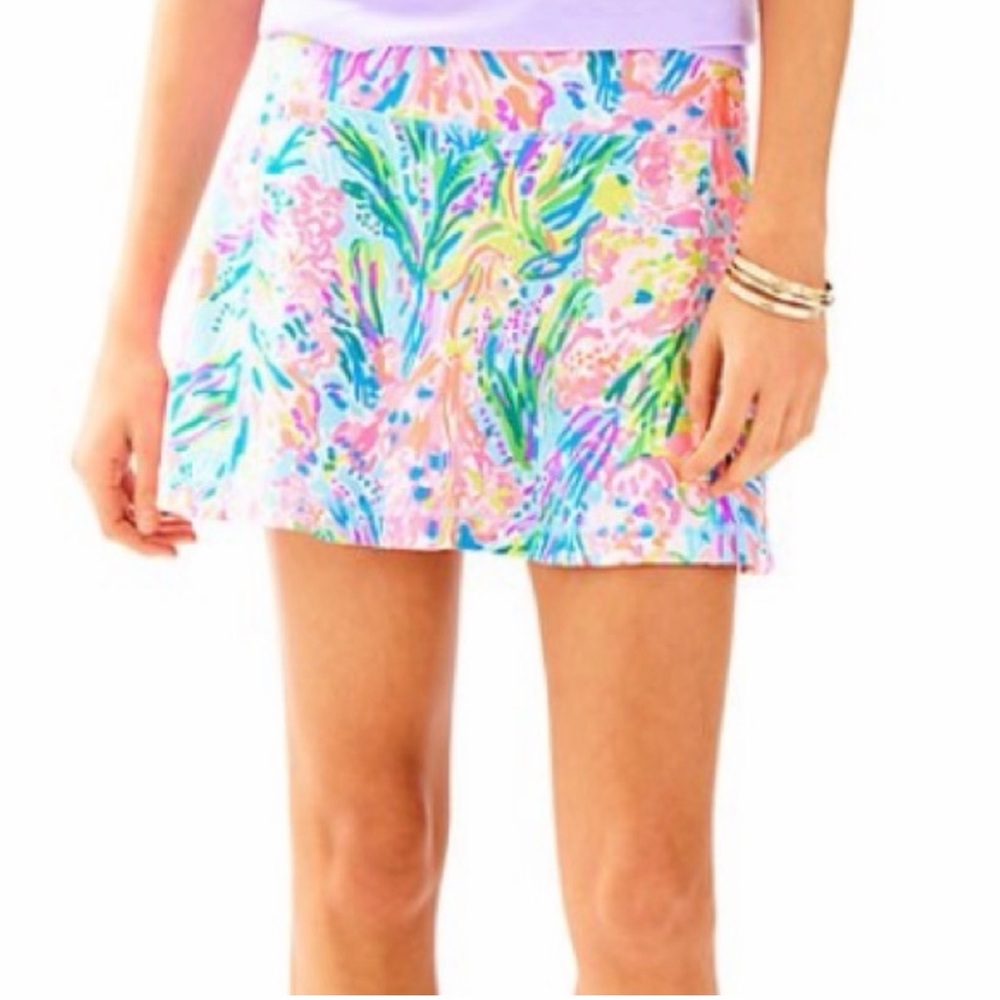 Lilly Pulitzer Luxletic Alia Skort in Multi Fan Sea Pants, Size M
